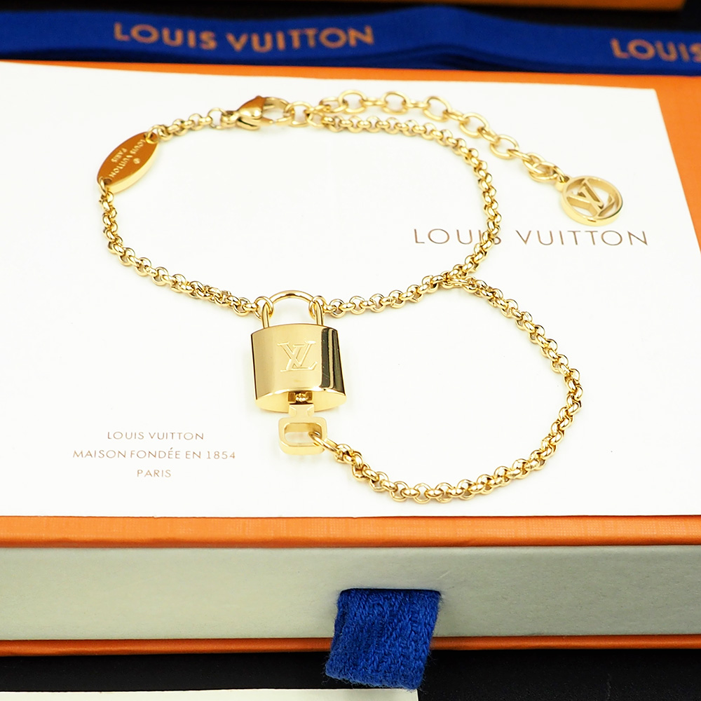 Louis Vuitto LV Locky Bracelet - DesignerGu