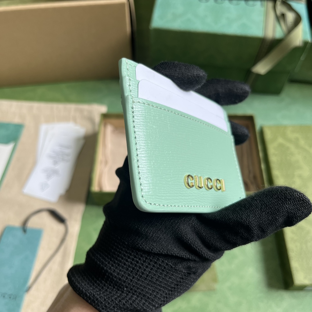 Gucci Card Case With Gucci Script - DesignerGu