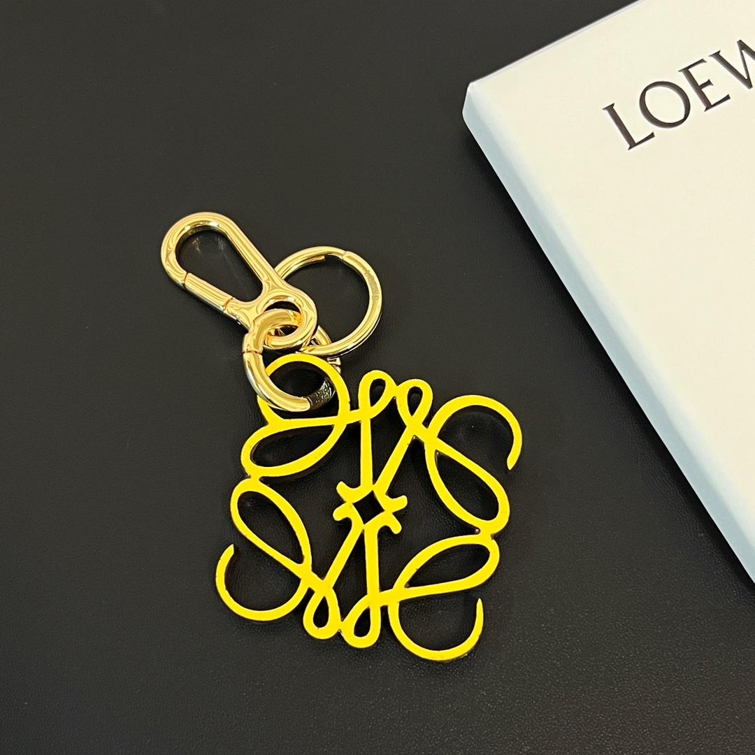 Loewe Anagram Charm In Calfskin - DesignerGu