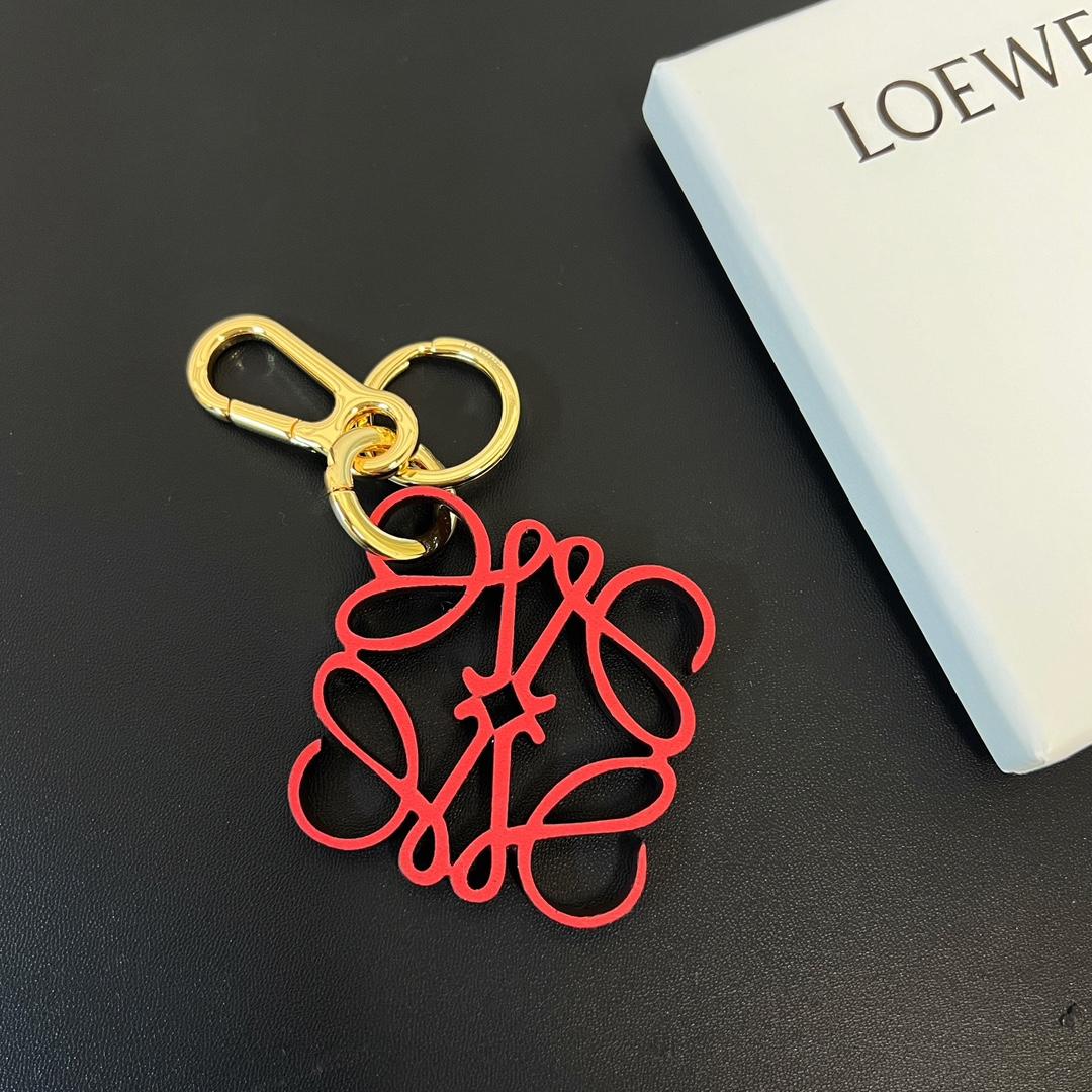 Loewe Anagram Charm In Calfskin - DesignerGu