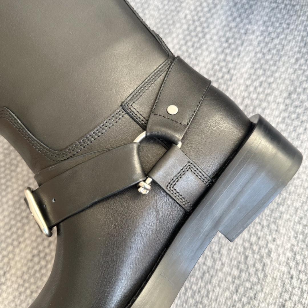 Burberry Leather Saddle Low Boots - DesignerGu