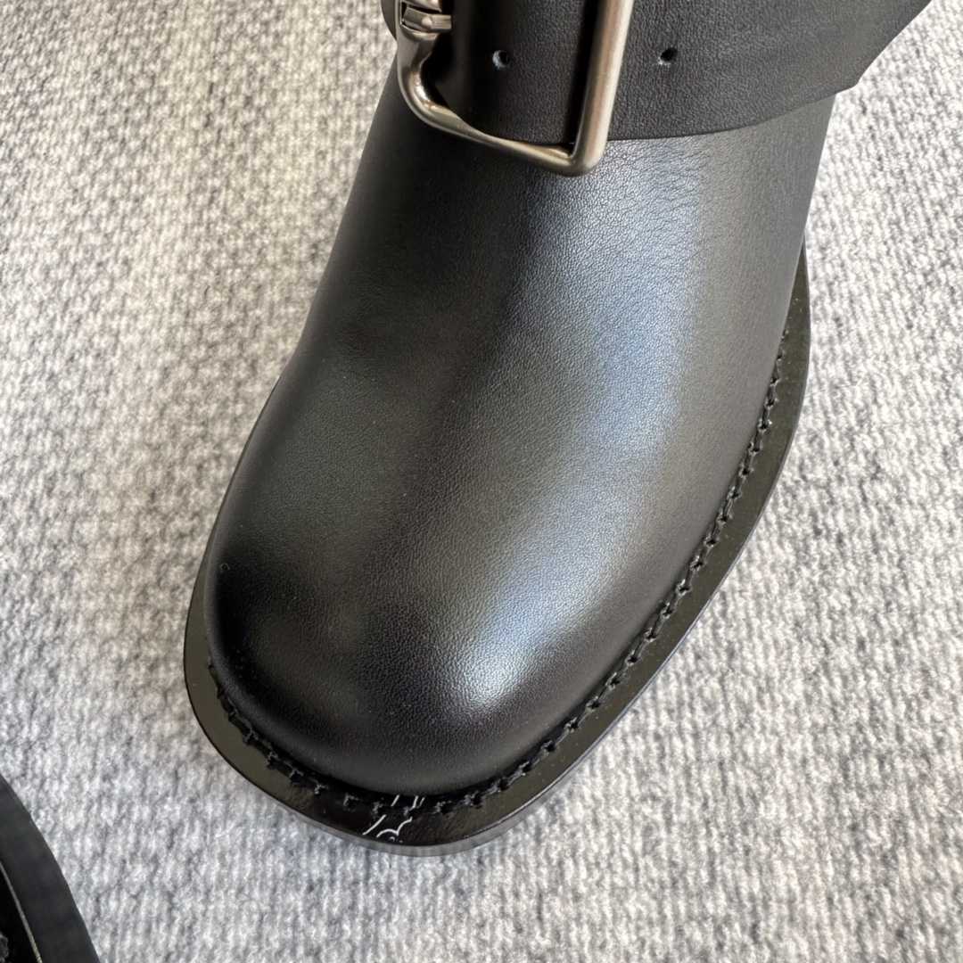 Burberry Leather Saddle Low Boots - DesignerGu