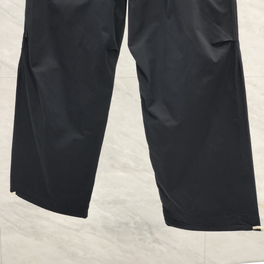 Fear of God Essentials Relaxed Trouser - DesignerGu