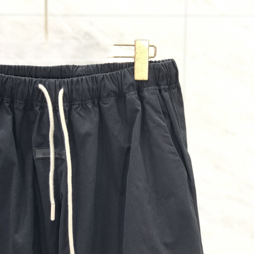 Fear of God Essentials Relaxed Trouser - DesignerGu