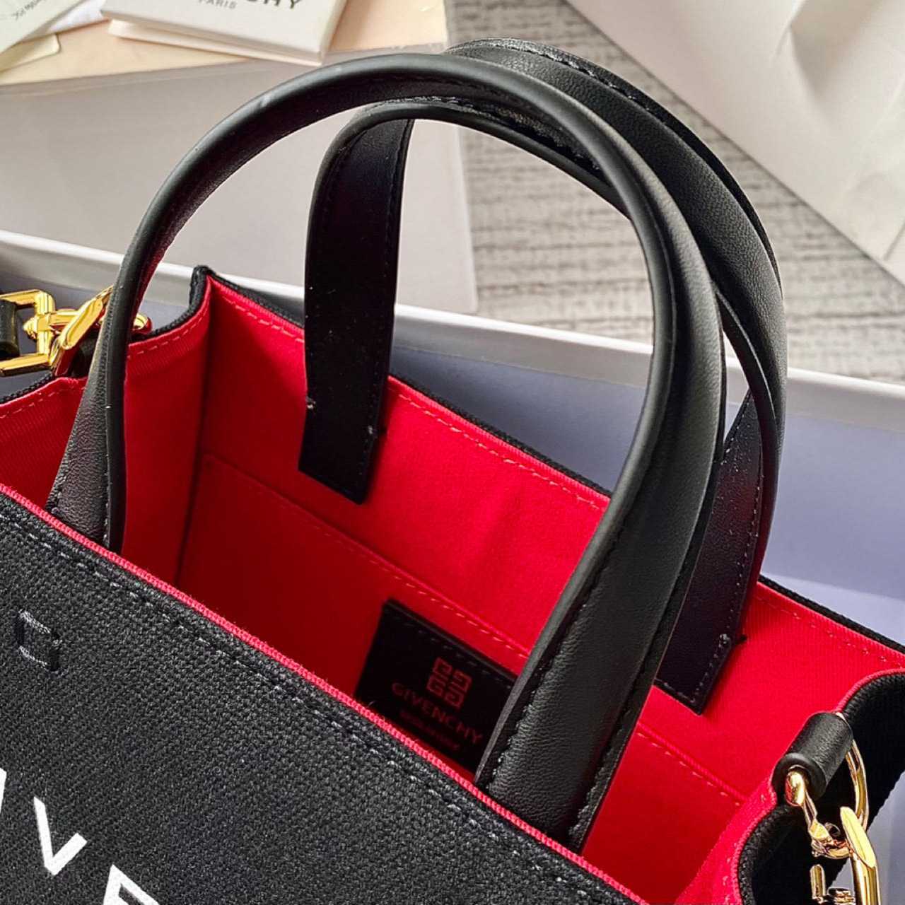 Givenchy G-tote Mini Bag (19-8-16cm) - DesignerGu