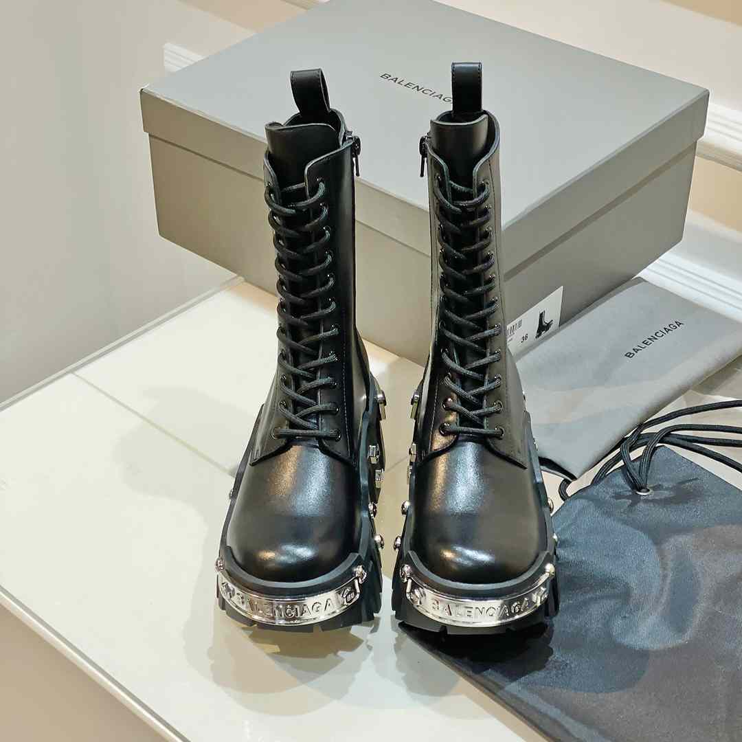 Balenciaga Bulldozer Lace-Up Boot In Black - DesignerGu