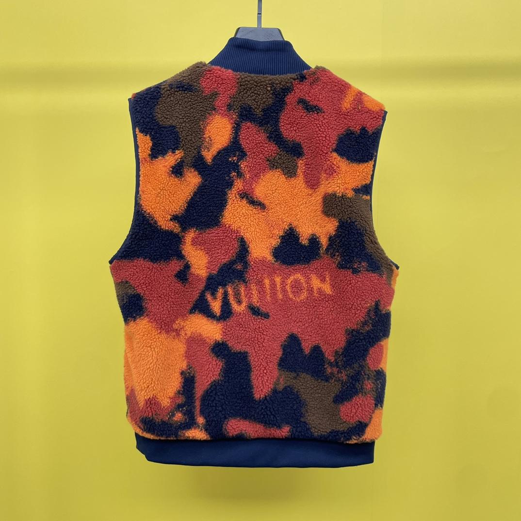 Louis Vuitton Reversible Fleece Gilet - DesignerGu