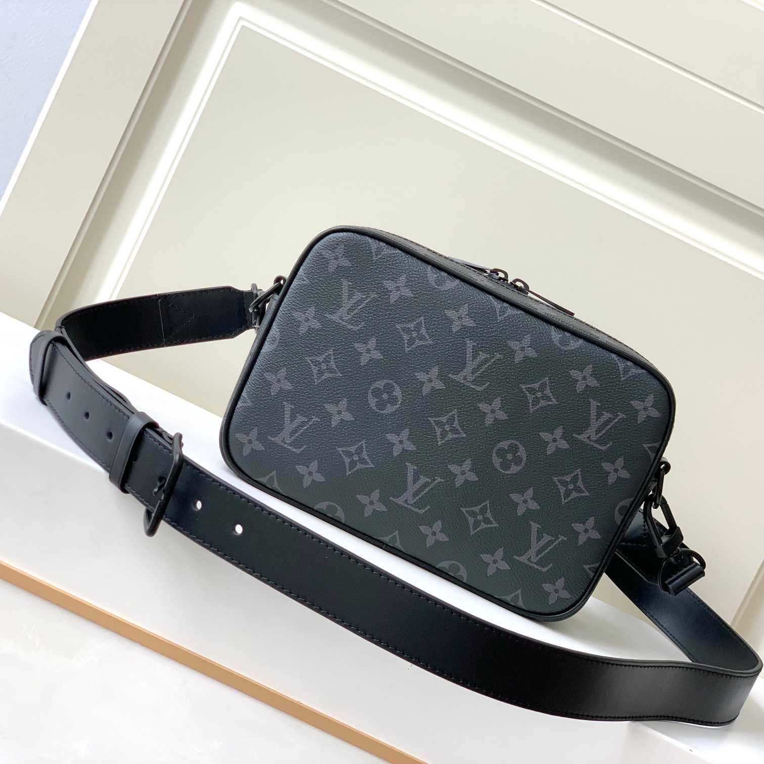 Louis Vuitton Steamer Messenger   M46795 - DesignerGu