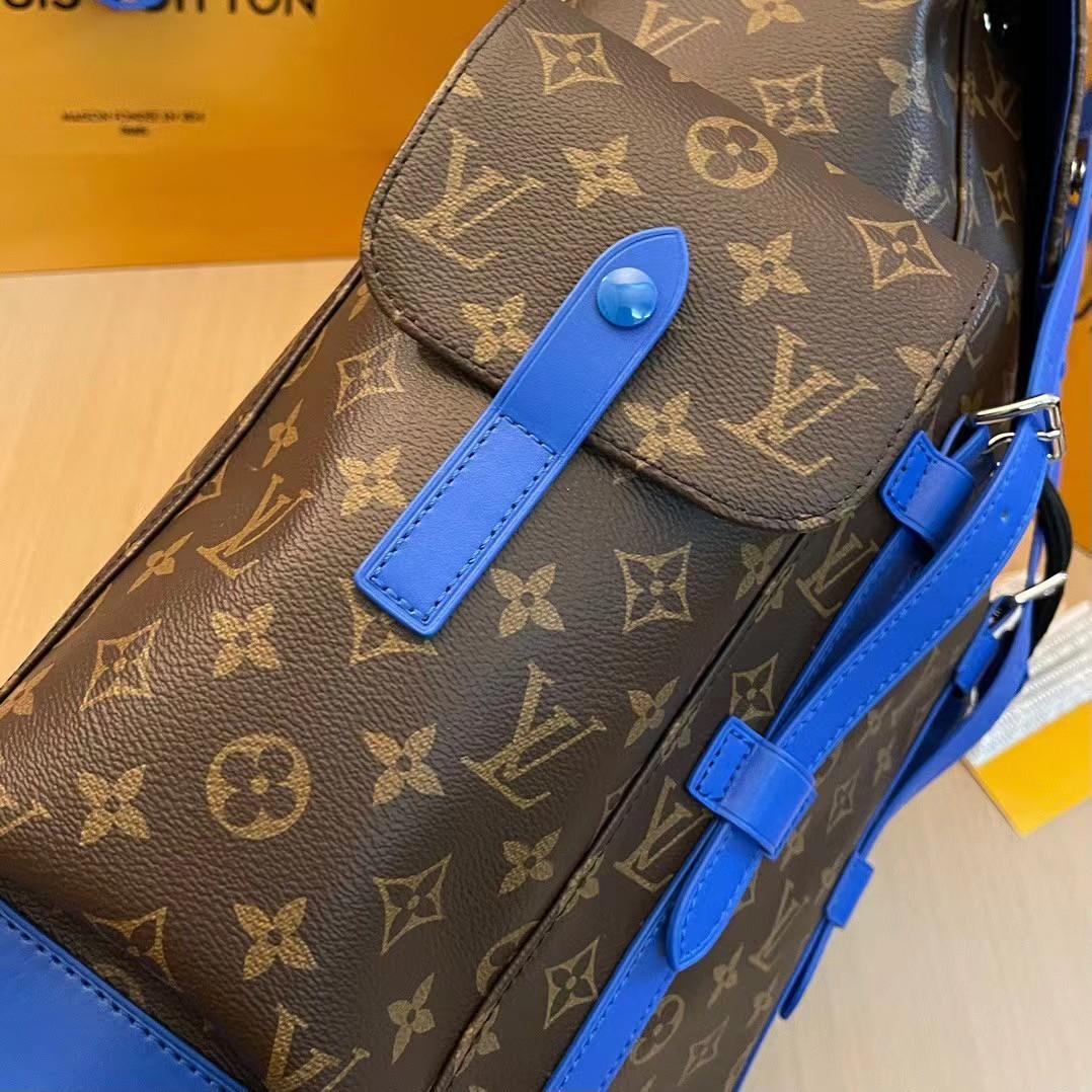 Louis Vuitton Christopher MM    M46813 - DesignerGu