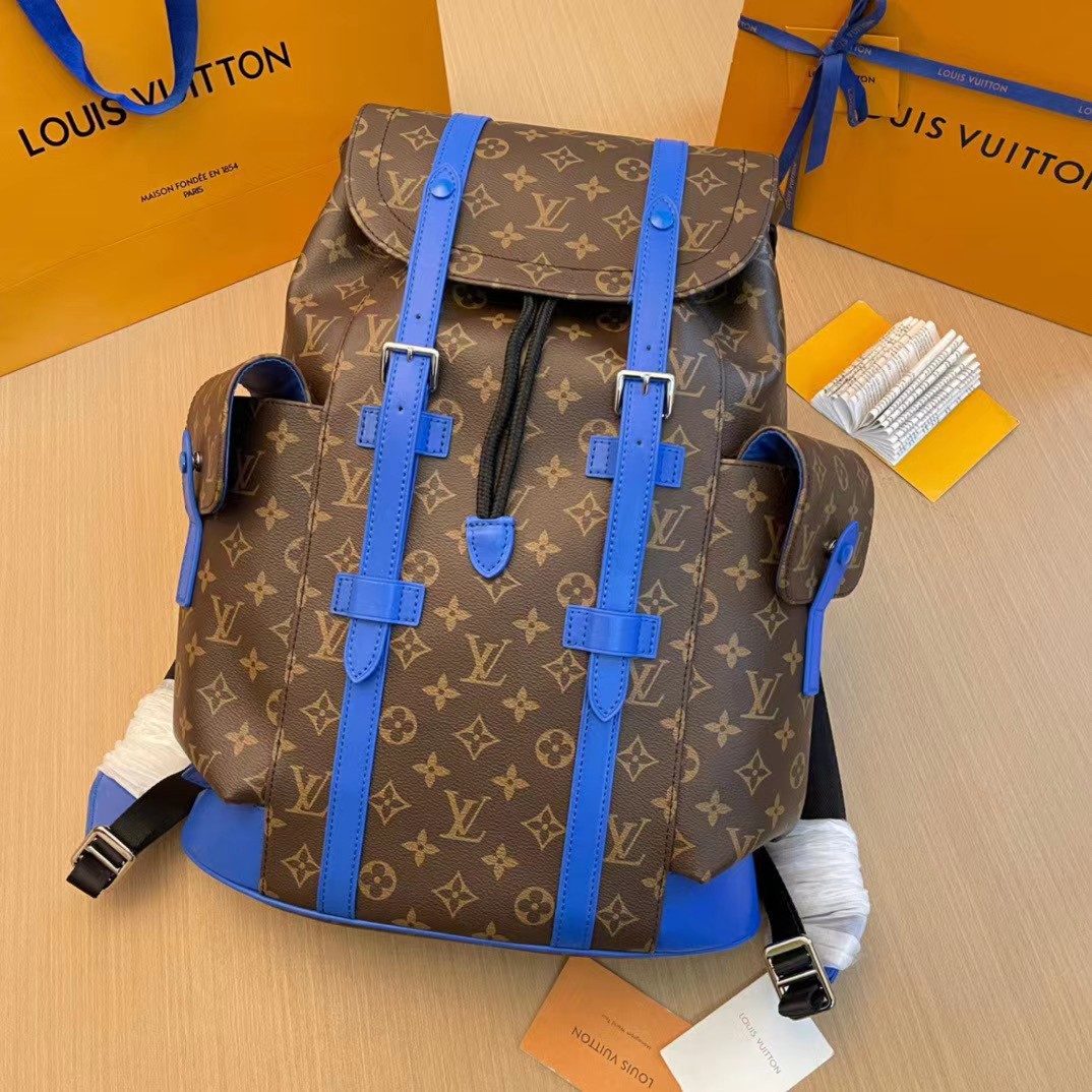 Louis Vuitton Christopher MM    M46813 - DesignerGu