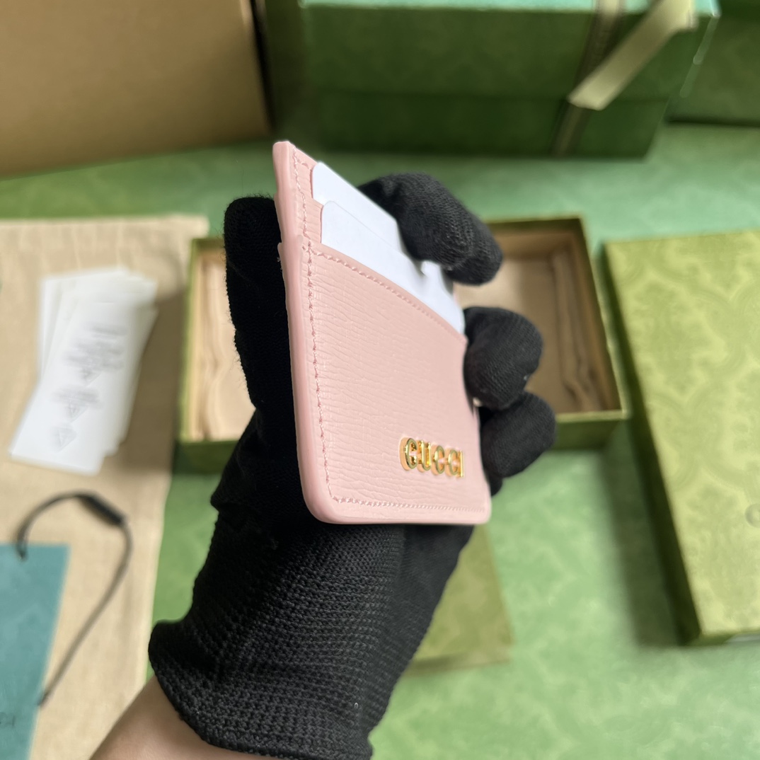 Gucci Card Case With Gucci Script - DesignerGu