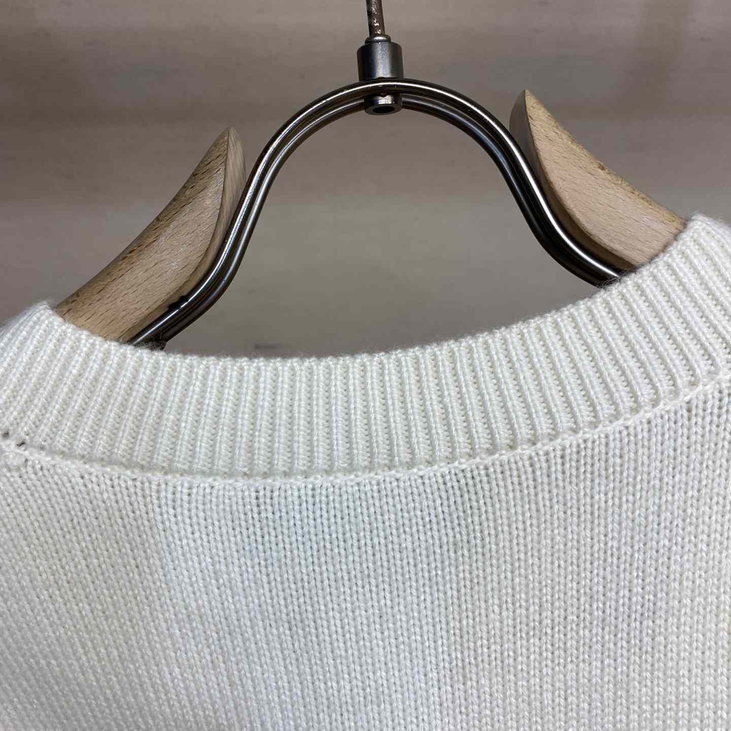 Dior Sleeveless Sweater - DesignerGu