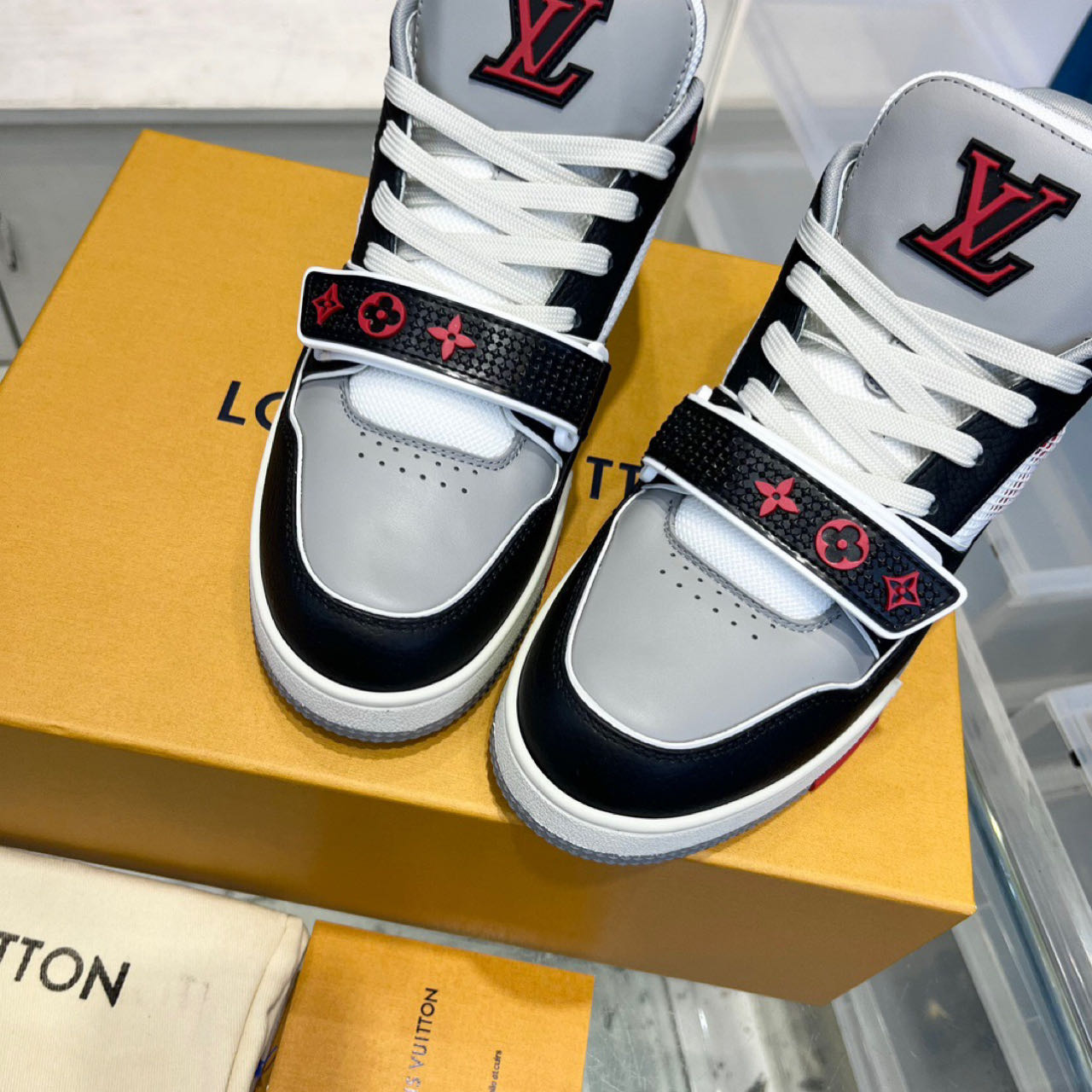 Louis Vuitton LV Trainer Sneaker - DesignerGu