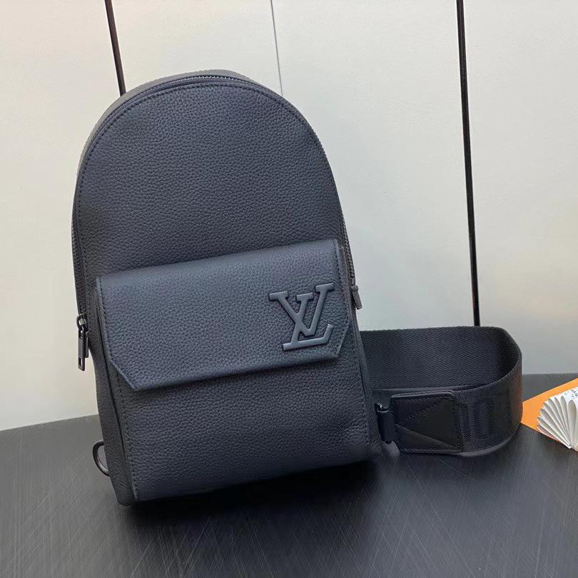 Louis Vuitton Pilot Slingbag     M23736 - DesignerGu