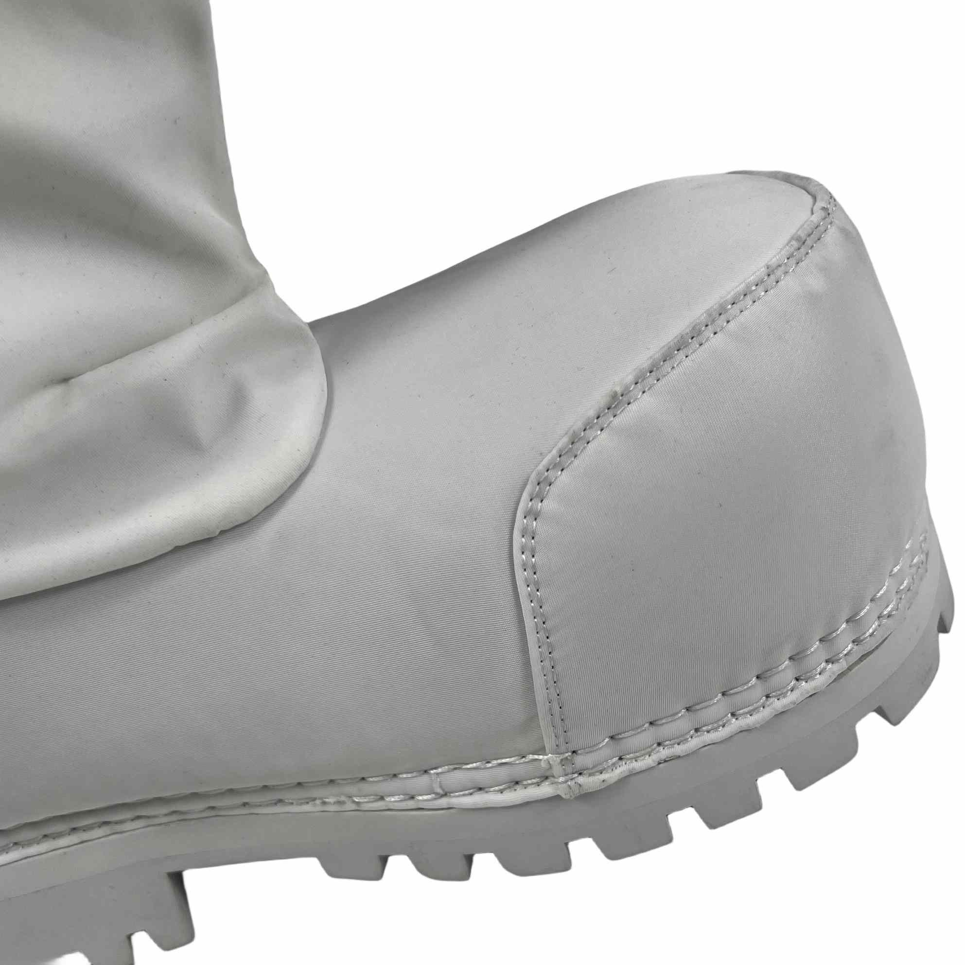 Balenciaga Alaska Low Boot In White Nylon - DesignerGu