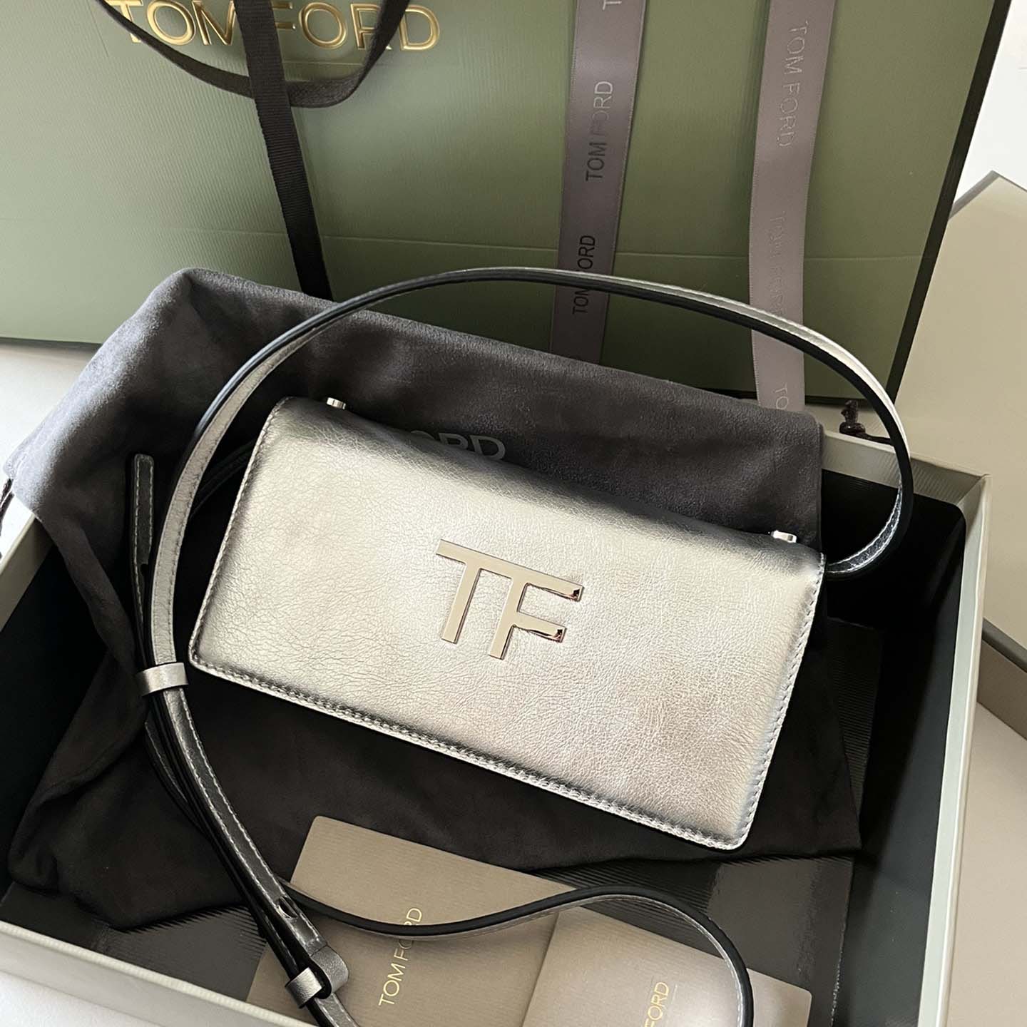 Tom Ford Leather TF Bag    18*9*3cm - DesignerGu