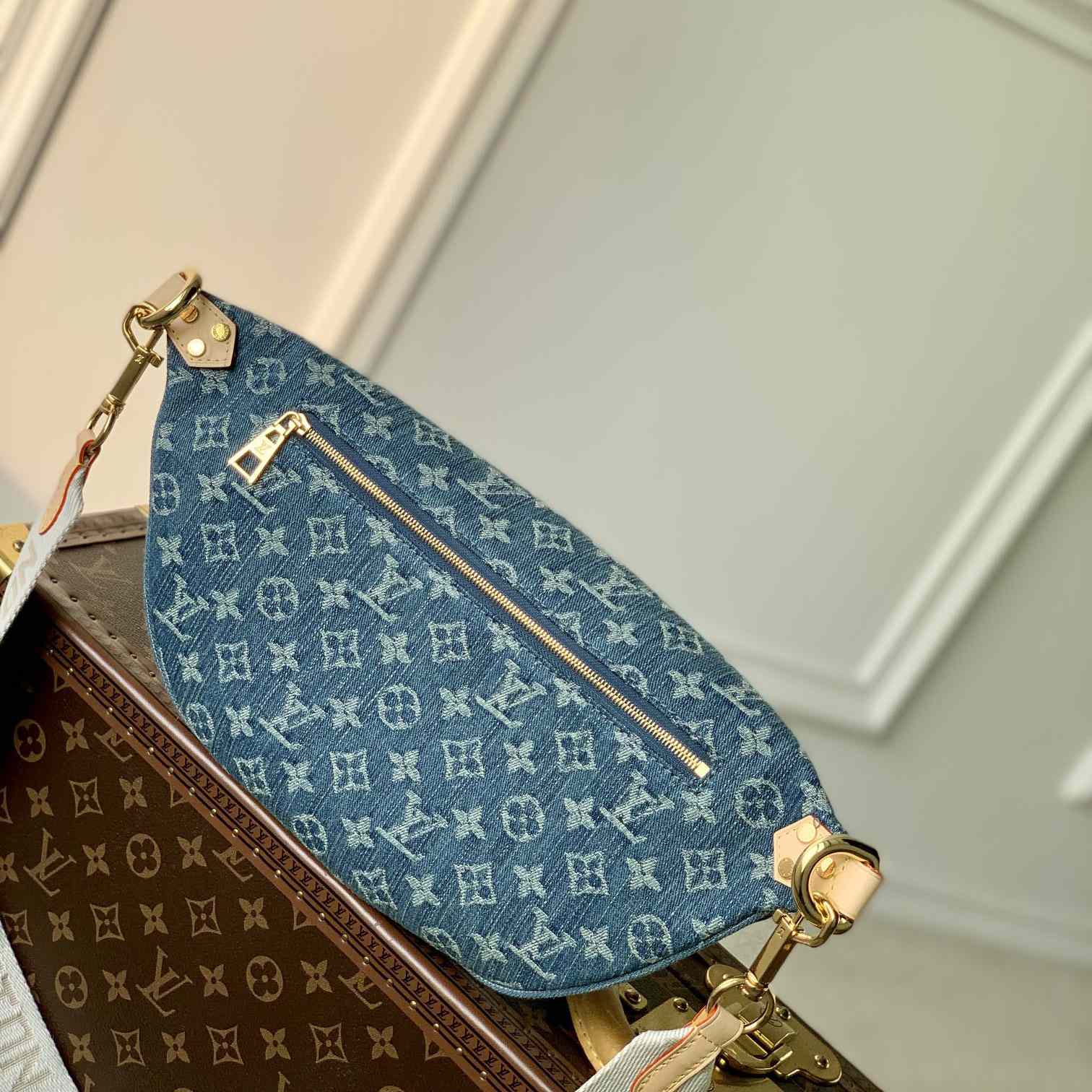 Louis Vuitton High Rise      M46837 - DesignerGu