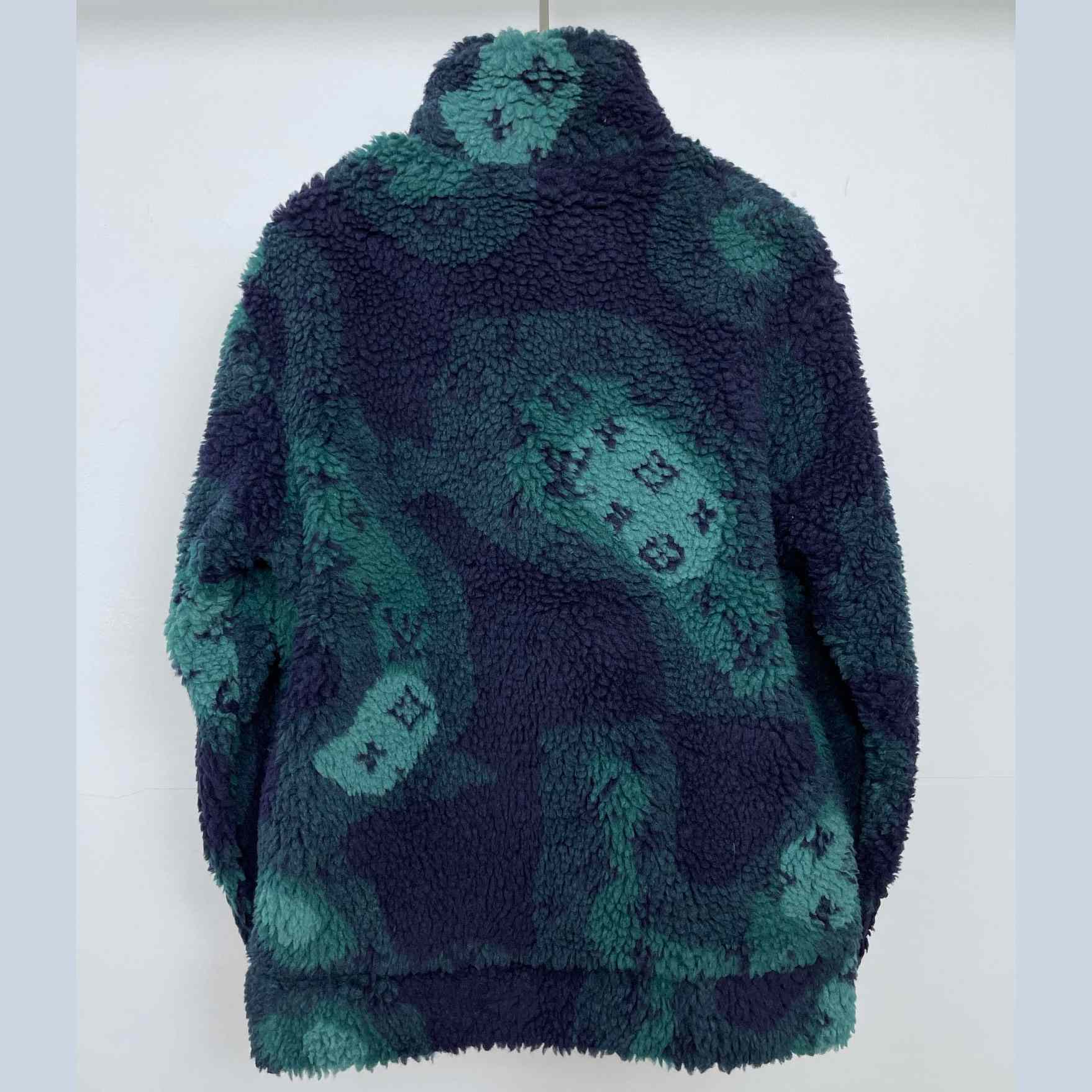 Louis Vuitton Monogram Camo Fleece Blouson     1AATYR - DesignerGu