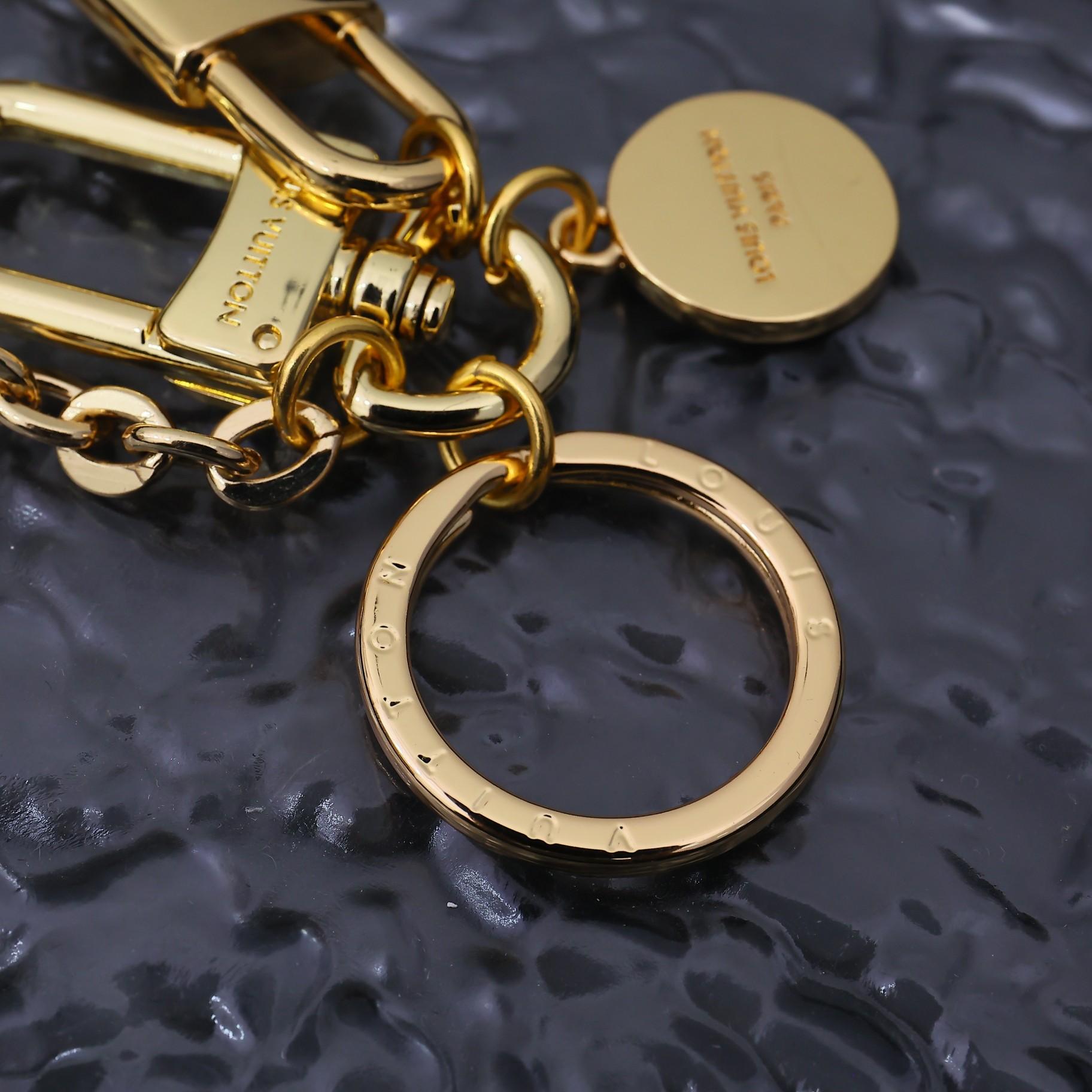 Louis Vuitton Cadenas Key Holder   M01425 - DesignerGu