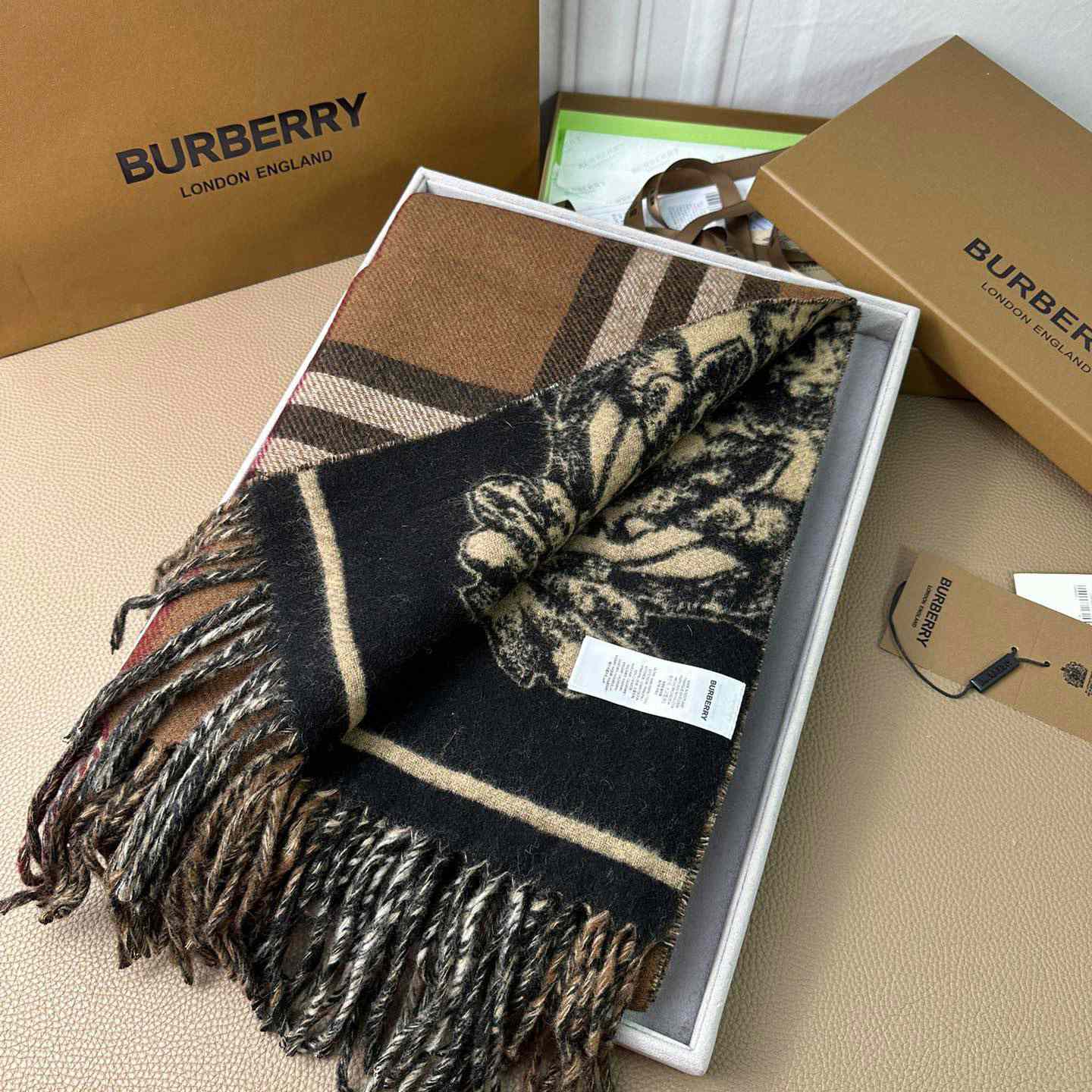 Burberry EKD Cashmere Reversible Scarf - DesignerGu