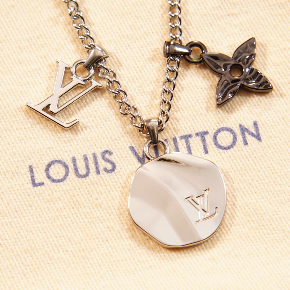 Louis Vuitton LV Liquid Pendant    M01410 - DesignerGu