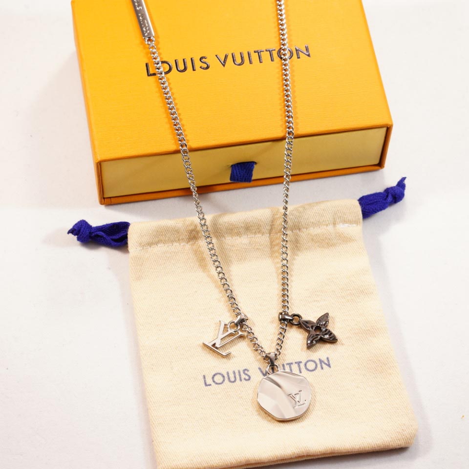 Louis Vuitton LV Liquid Pendant    M01410 - DesignerGu