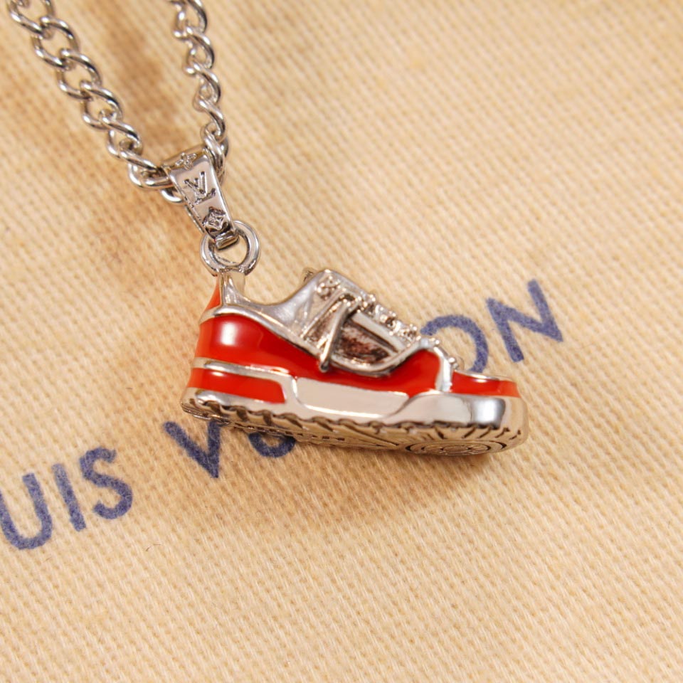 Louis Vuitton LV Trainer Necklace    M01407 - DesignerGu