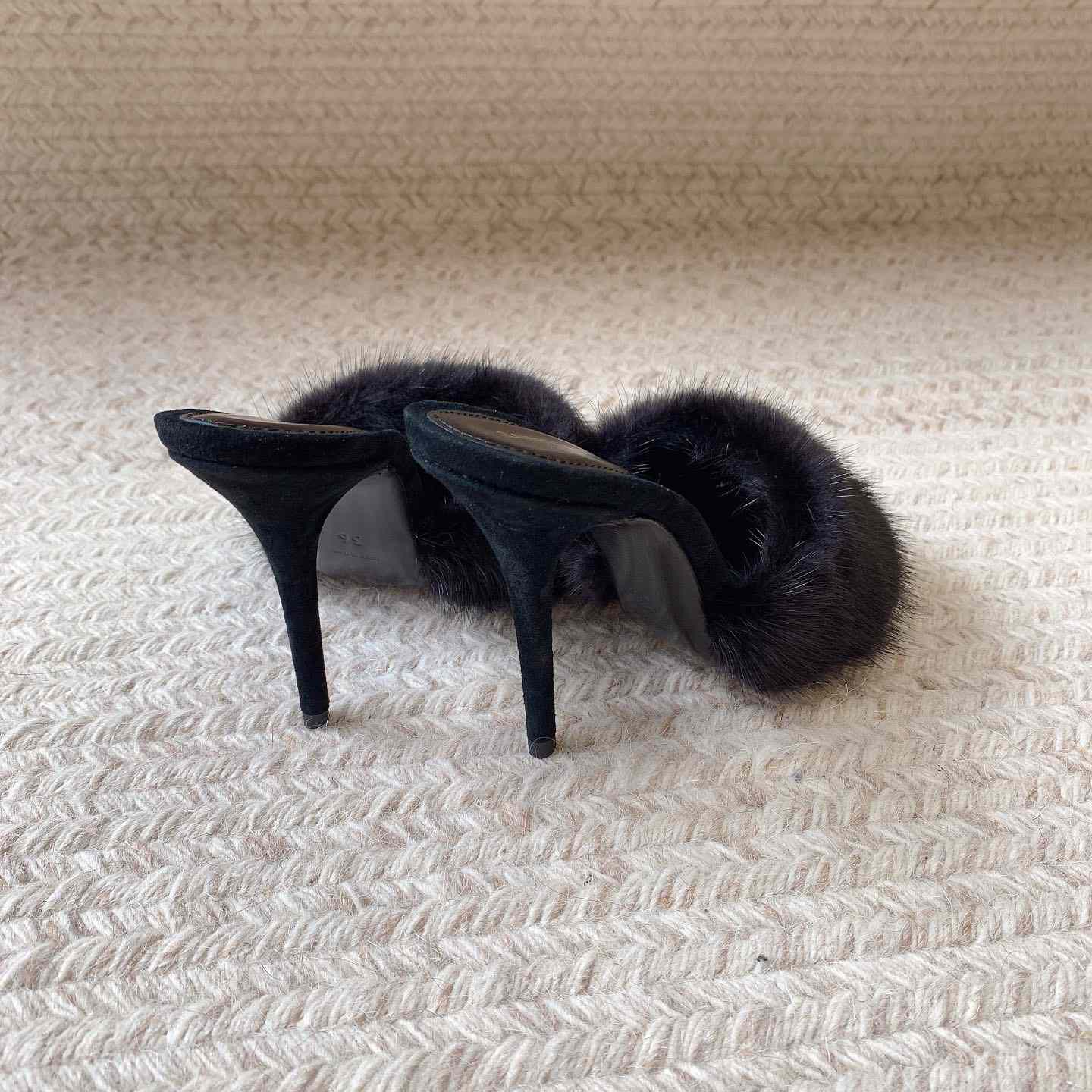 Saint Laurent LA 16 Mules In Animal-Free Fur And Suede  - DesignerGu