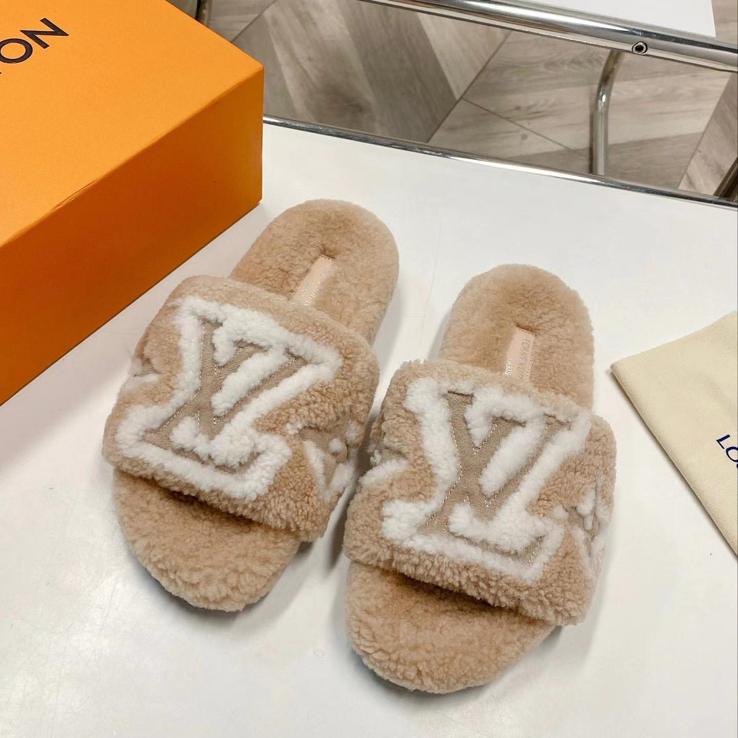 Louis Vuitton Paseo Flat Comfort Mule    - DesignerGu