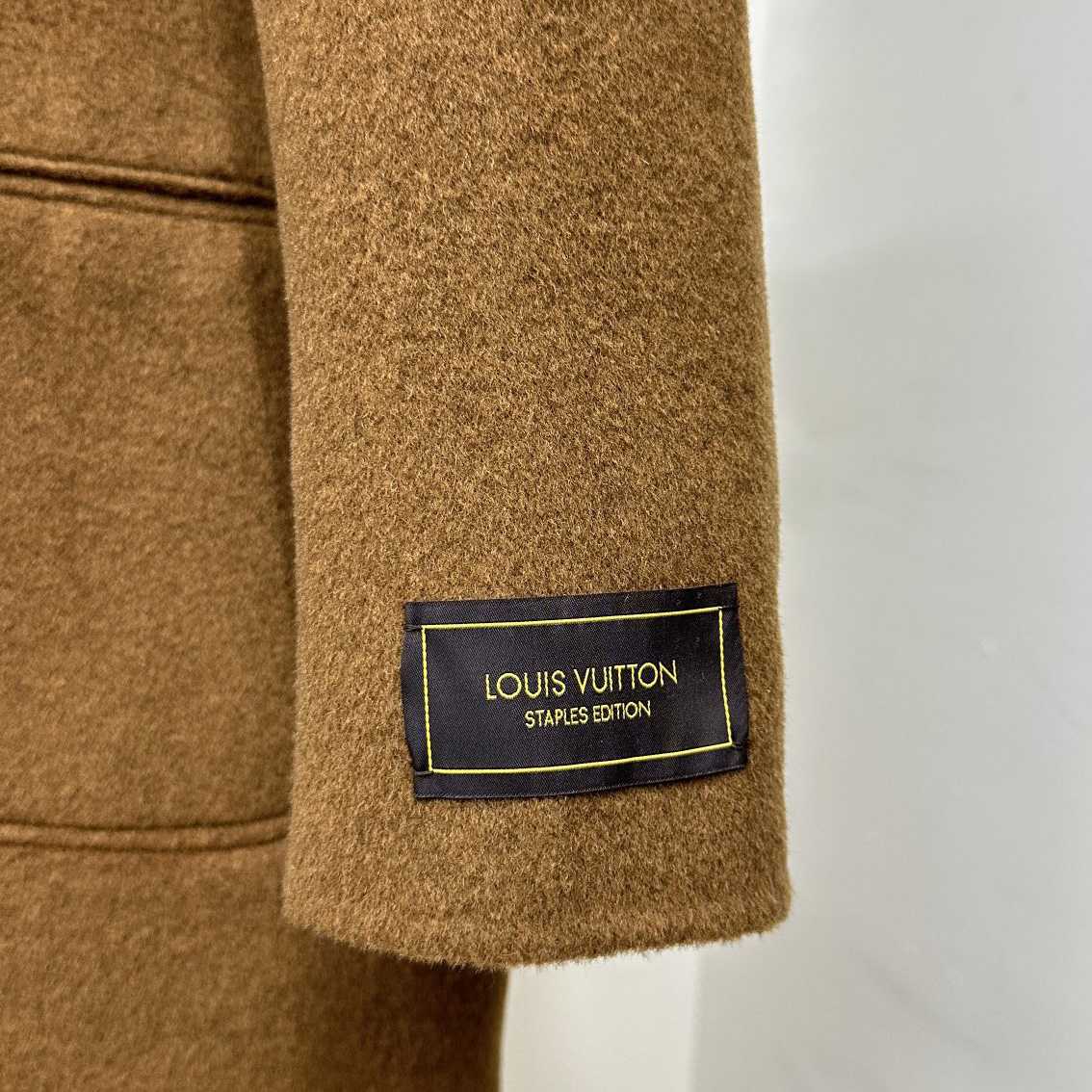 Louis Vuitton Wool Blend Overcoat - DesignerGu