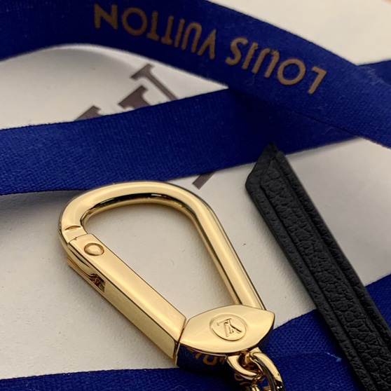 Louis Vuitton Key Pouch   M80879 - DesignerGu