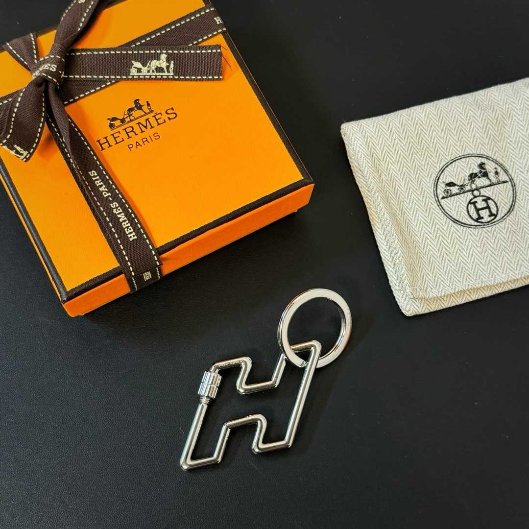 Hermes H Too Speed Key Ring - DesignerGu