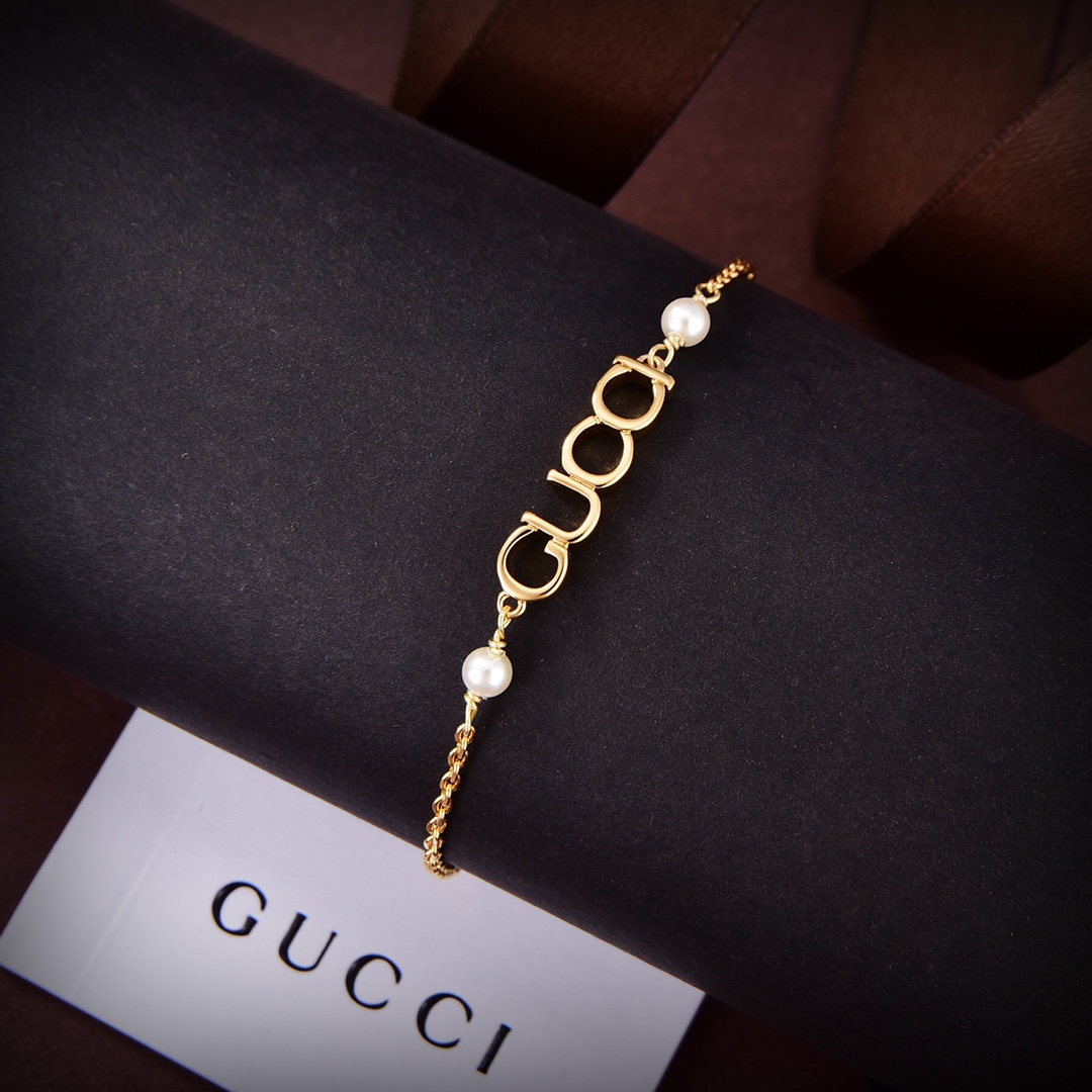 Gucci Letter Single Bracelet  - DesignerGu