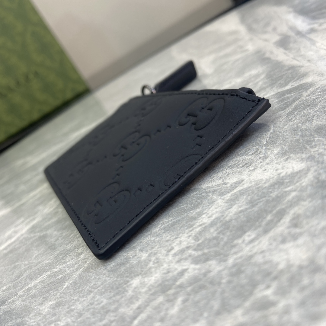 Gucci GG Rubber-effect Zip Card Case - DesignerGu