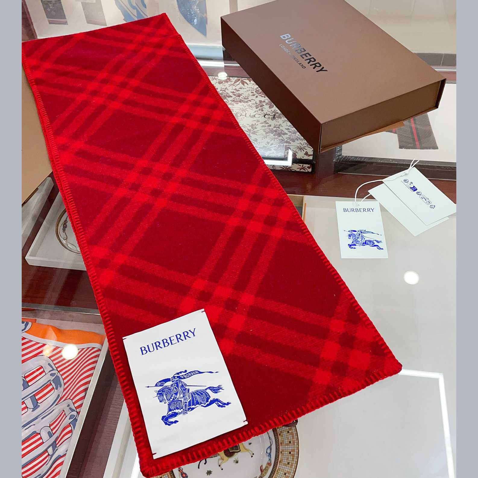 Burberry Check Wool Scarf - DesignerGu