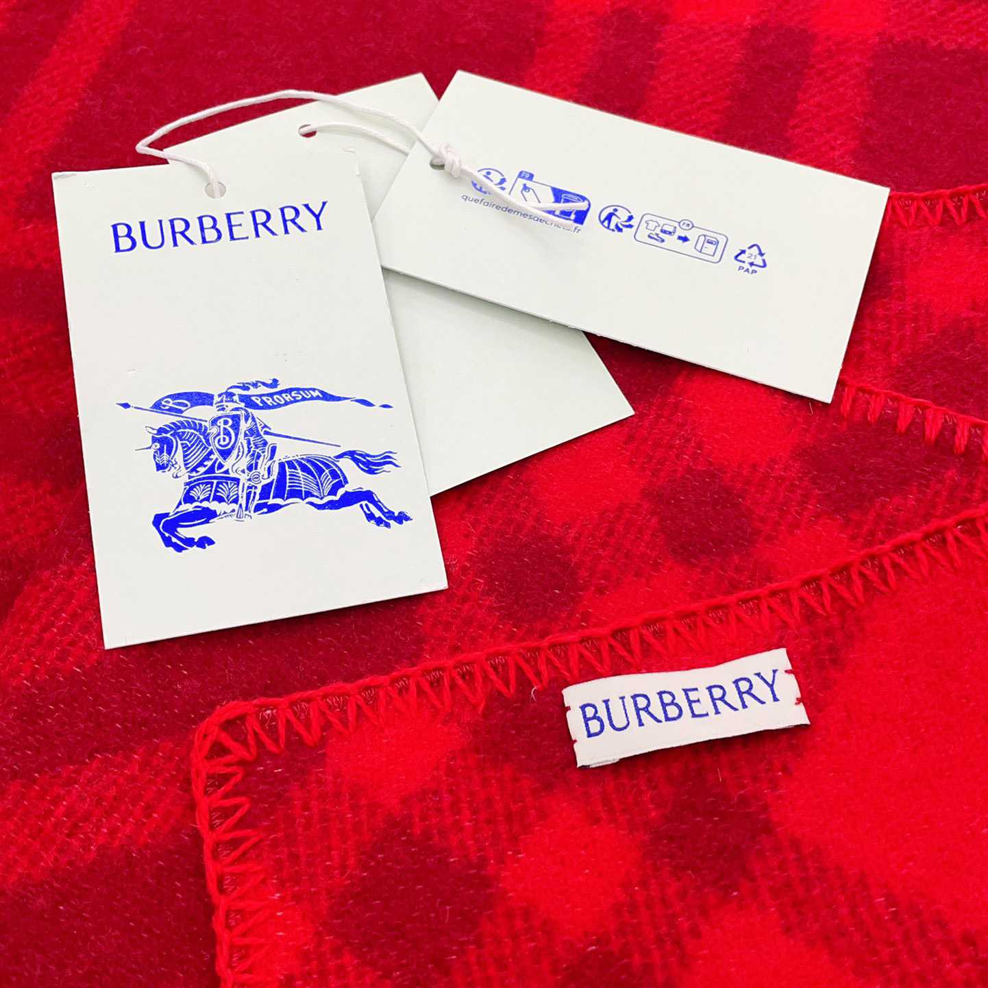 Burberry Check Wool Scarf - DesignerGu