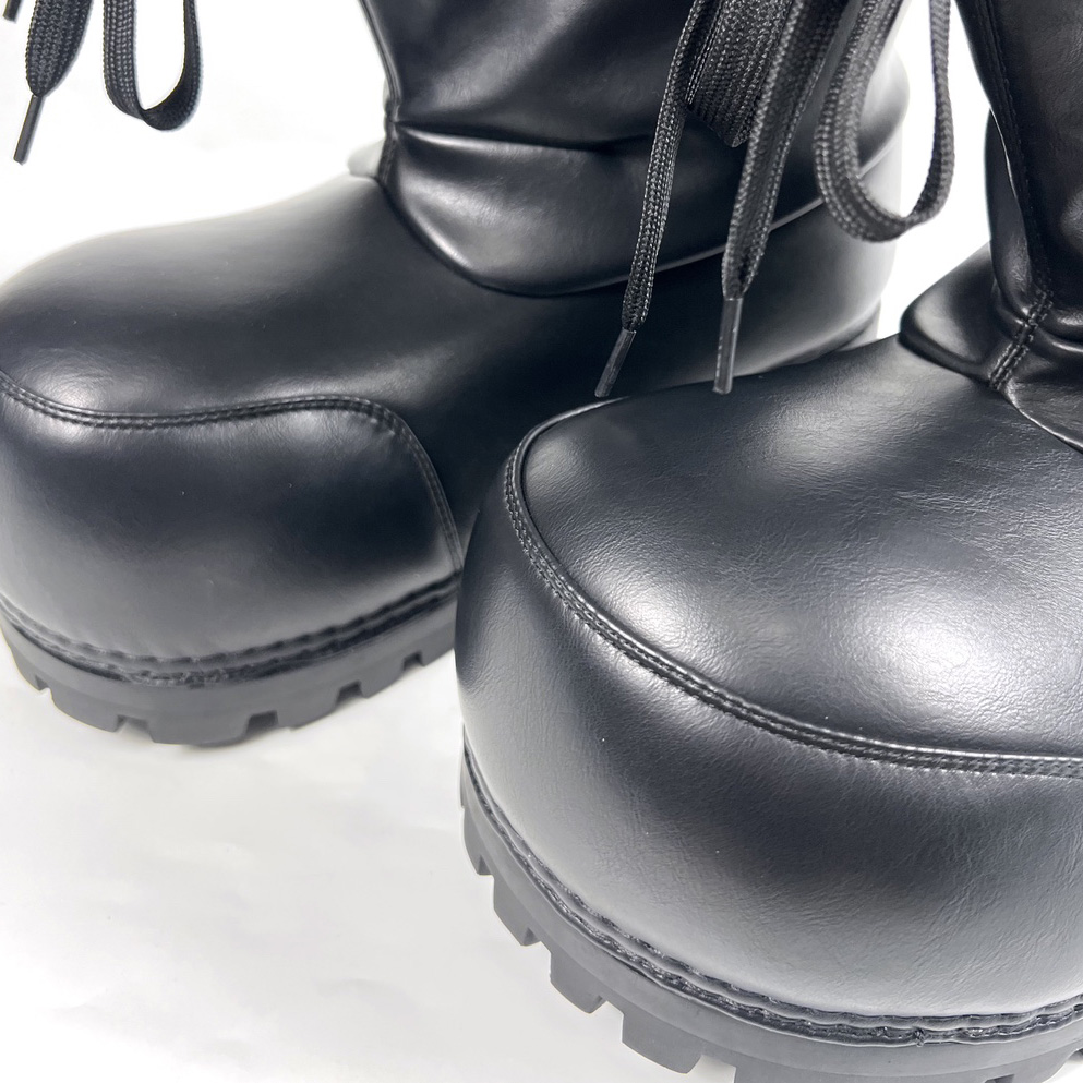 Balenciaga Alaska High Boot In Black - DesignerGu