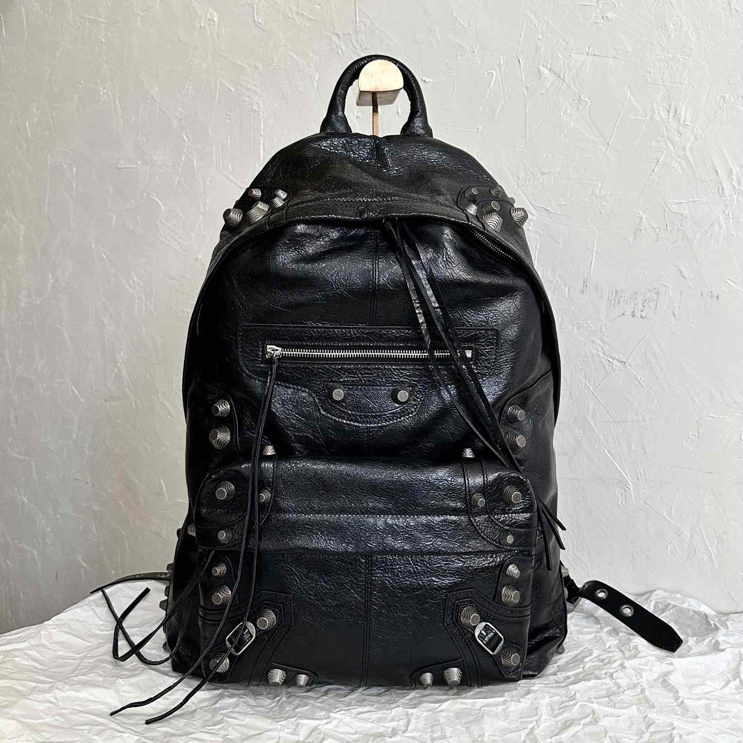 Balenciaga Men's Le Cagole Men Backpack In Black - DesignerGu