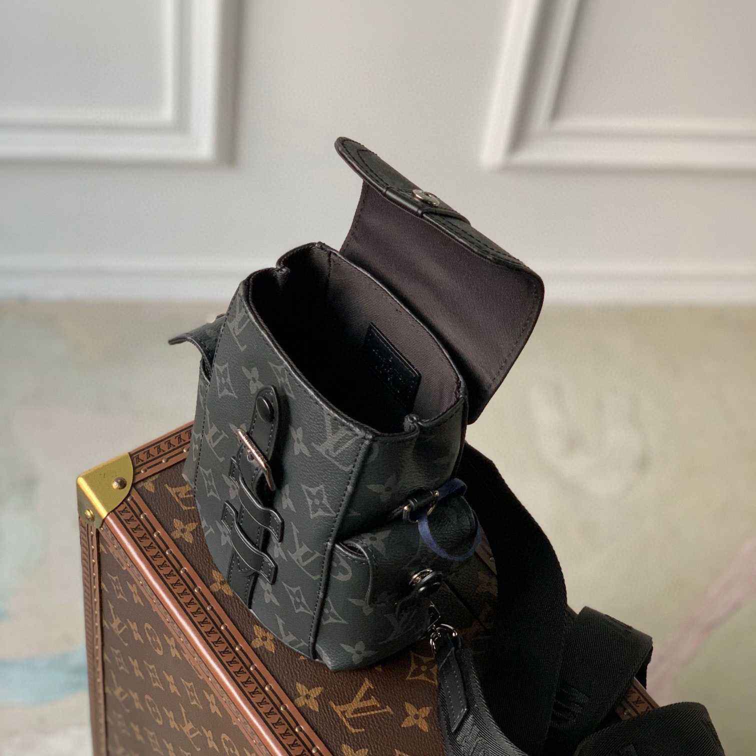 Louis Vuitton Nano Christopher     M82769 - DesignerGu