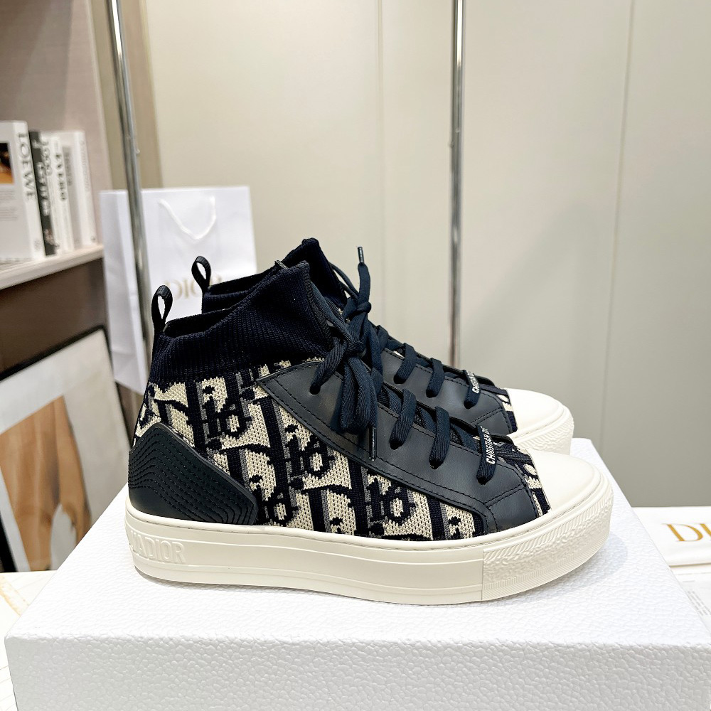 Dior Walk'n'Dior Sneaker - DesignerGu