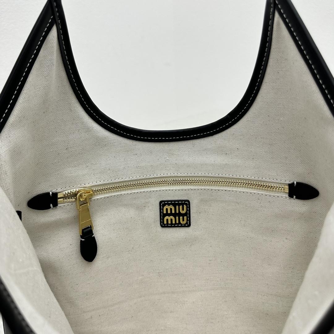 Miu Miu IVY Leather Bag - DesignerGu