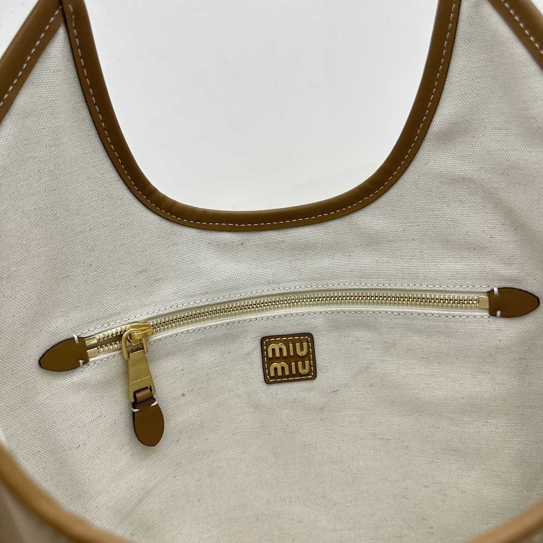 Miu Miu IVY Leather Bag - DesignerGu