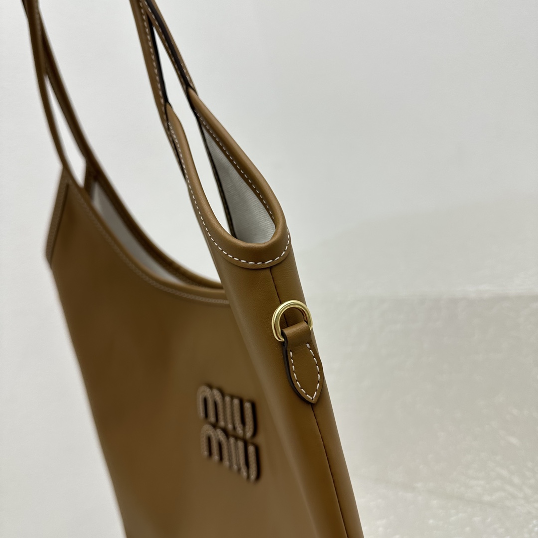 Miu Miu IVY Leather Bag - DesignerGu