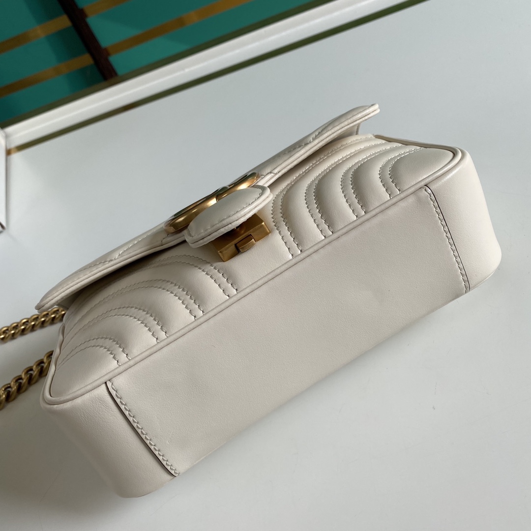 Gucci GG Marmont Matelassé Mini Bag - DesignerGu