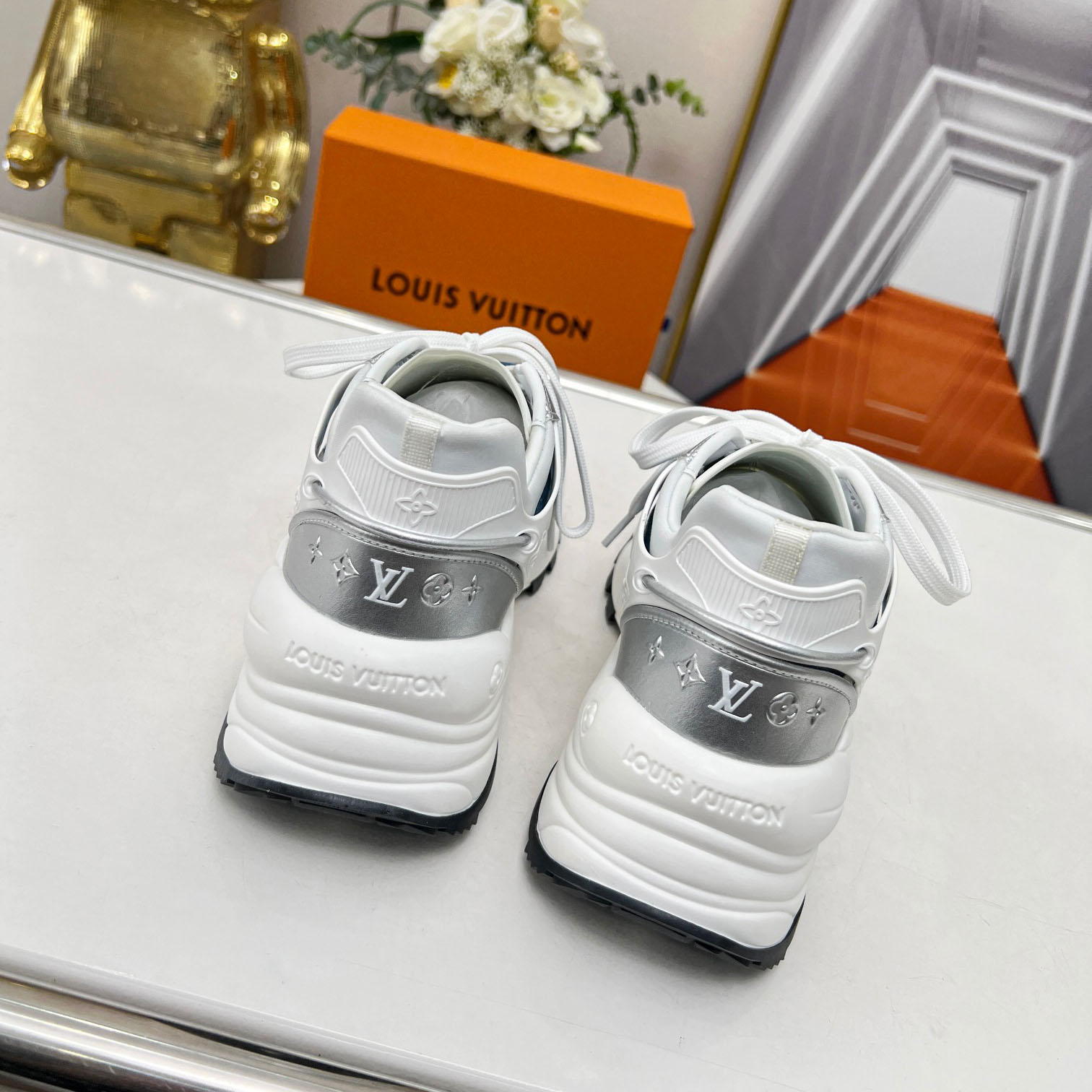 Louis Vuitton Run 55 Sneaker               1ABHQK - DesignerGu