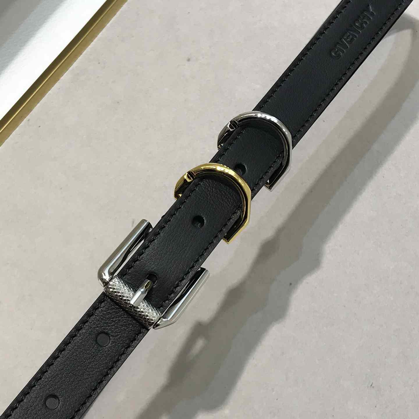 Givenchy Voyou Belt In Leather - DesignerGu