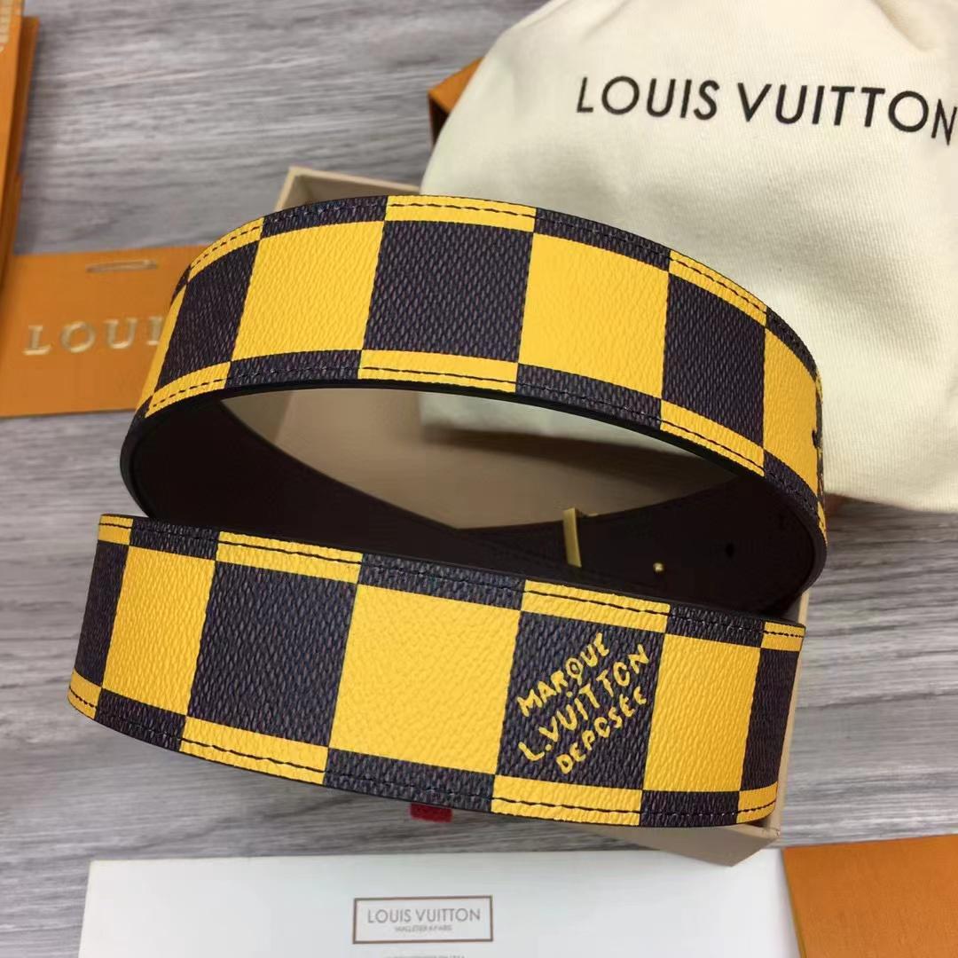 Louis Vuitton LV Initiales 40mm Reversible Belt     M8546U - DesignerGu