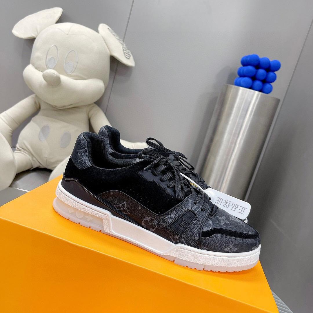 Louis Vuitton Trainer Sneaker(upon uk size) - DesignerGu