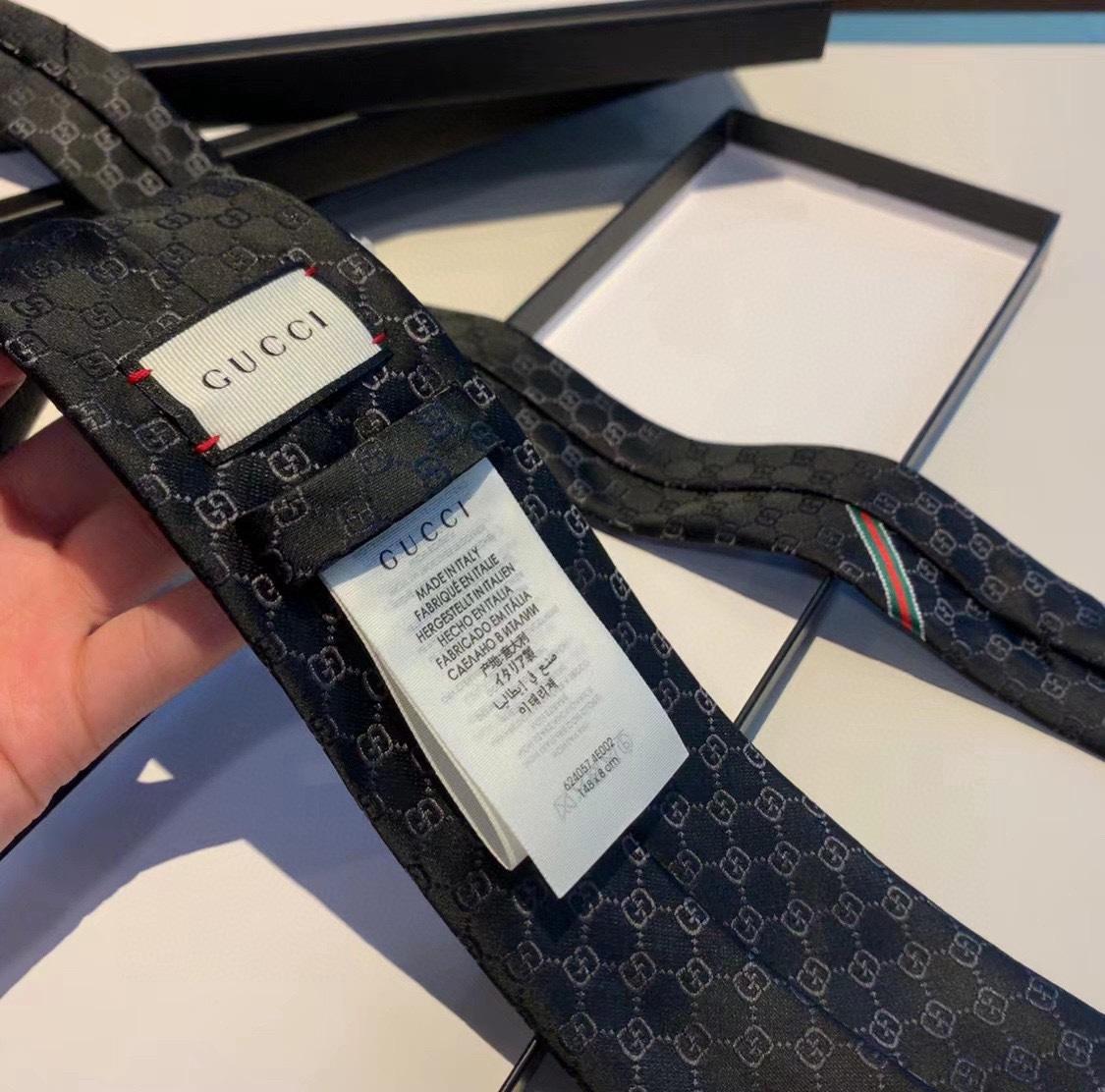 Gucci GG Pattern Silk Tie - DesignerGu