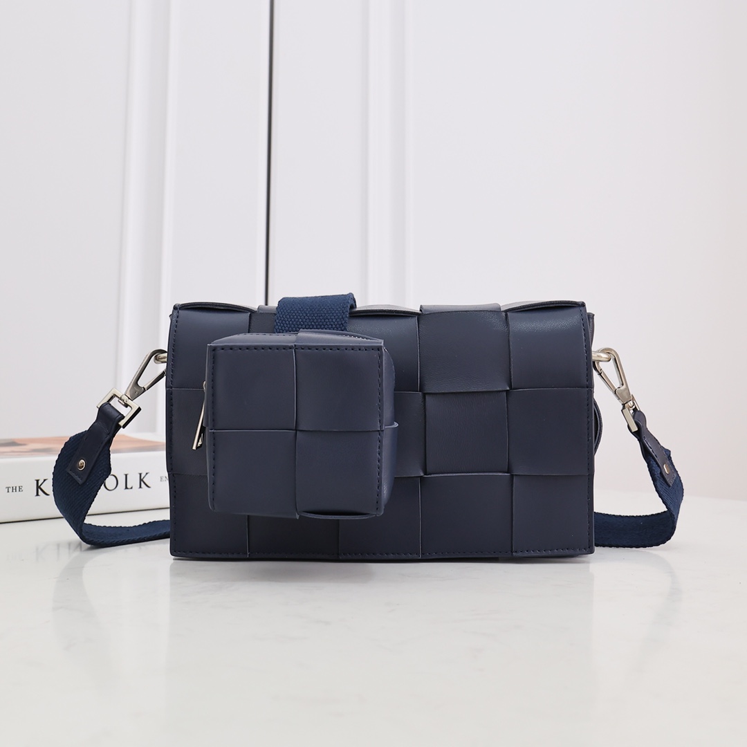 Bottega Veneta Cassette With Versatile Strap - DesignerGu